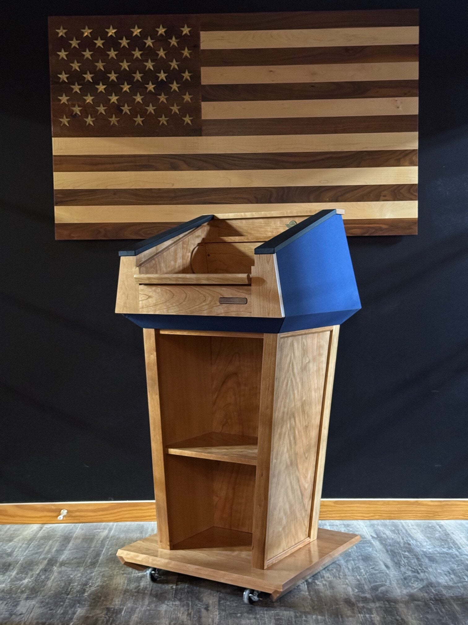 Executive Wood Presidential Bullet Resistant Podium – Certified NIJ Level III - PRES500-AB
